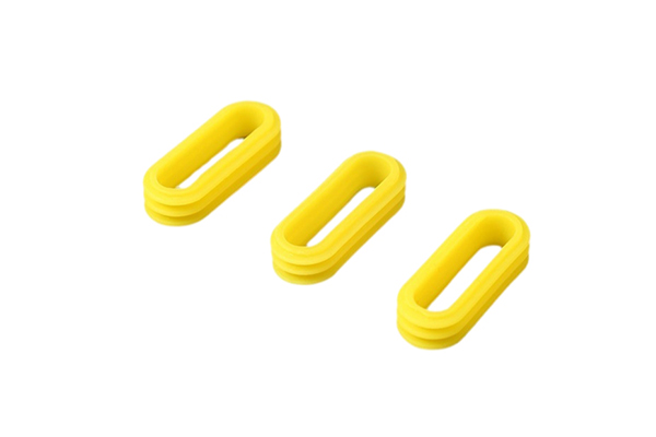 How does Yellow Rubber Seal O-Ring Automotive Connector ensure the reliability of automotive connectors in humid environments?